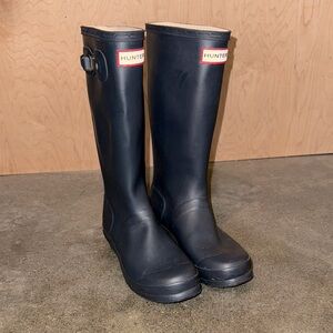 Hunter rain boots size 6 girls / 5 boys